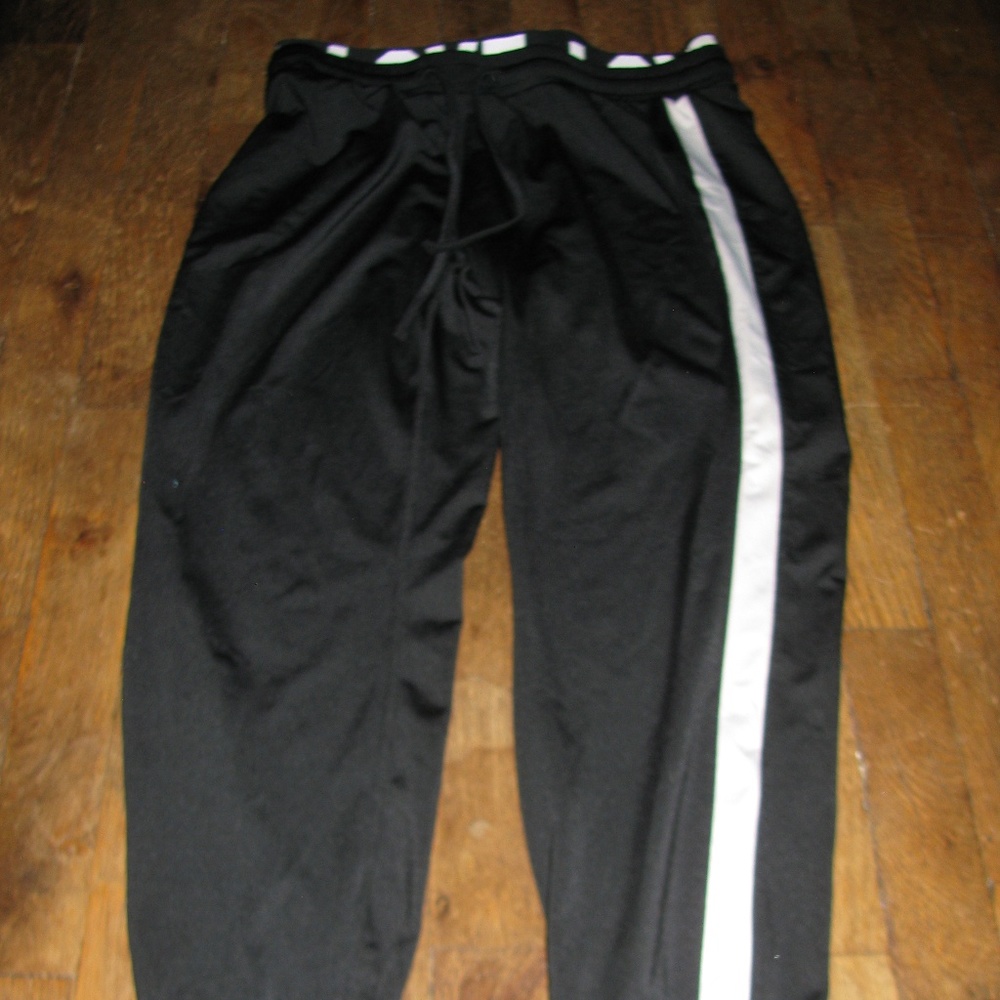 City Streets size medium black joggers